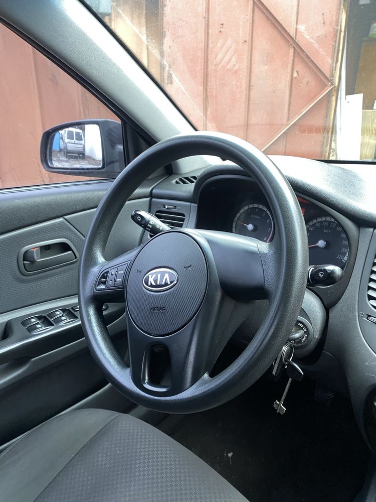 KIA Rio 1.4 LPG 2011