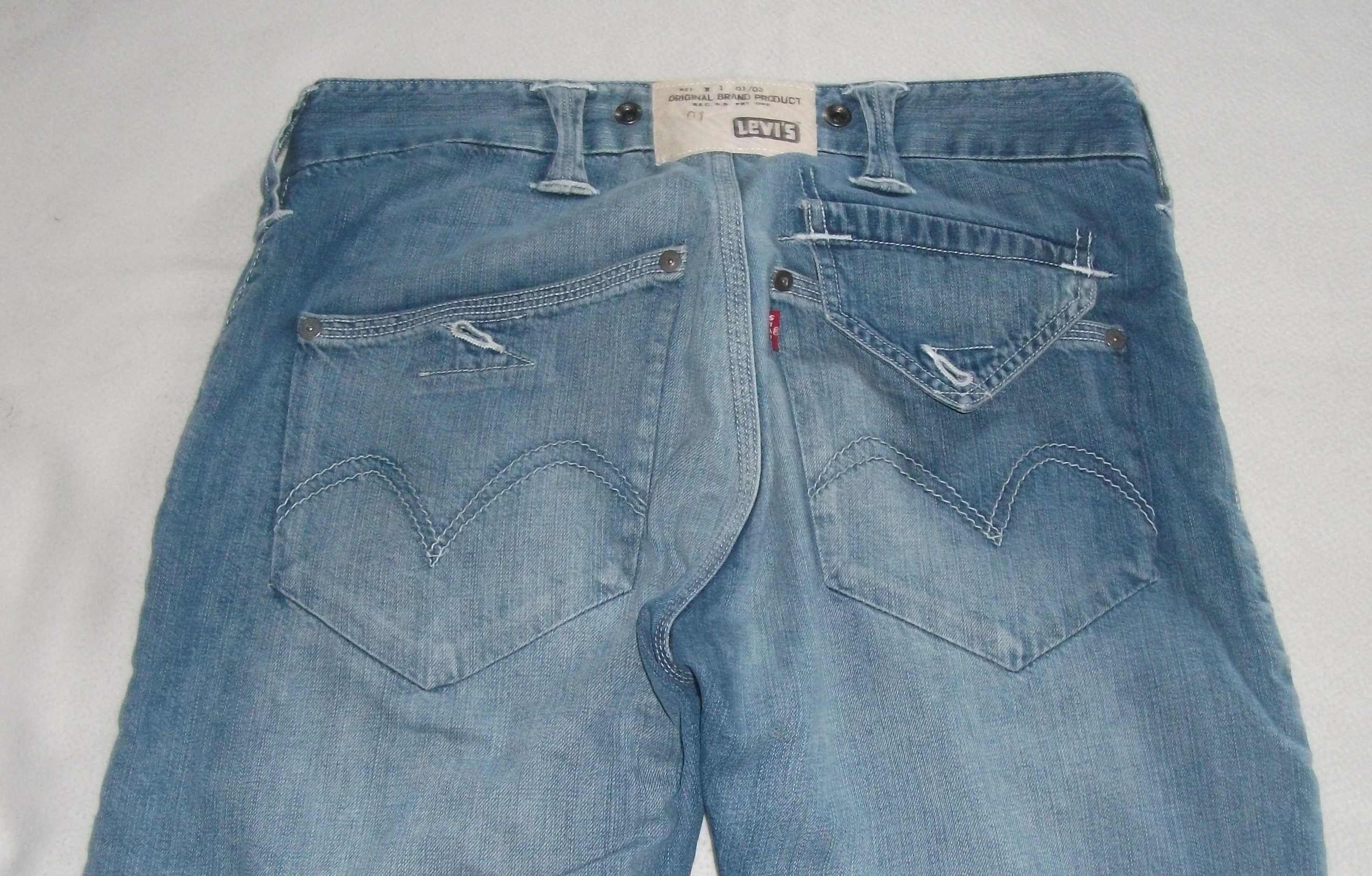 Calças ganga Levi's Levis modelo descontinuado corte "baggy"