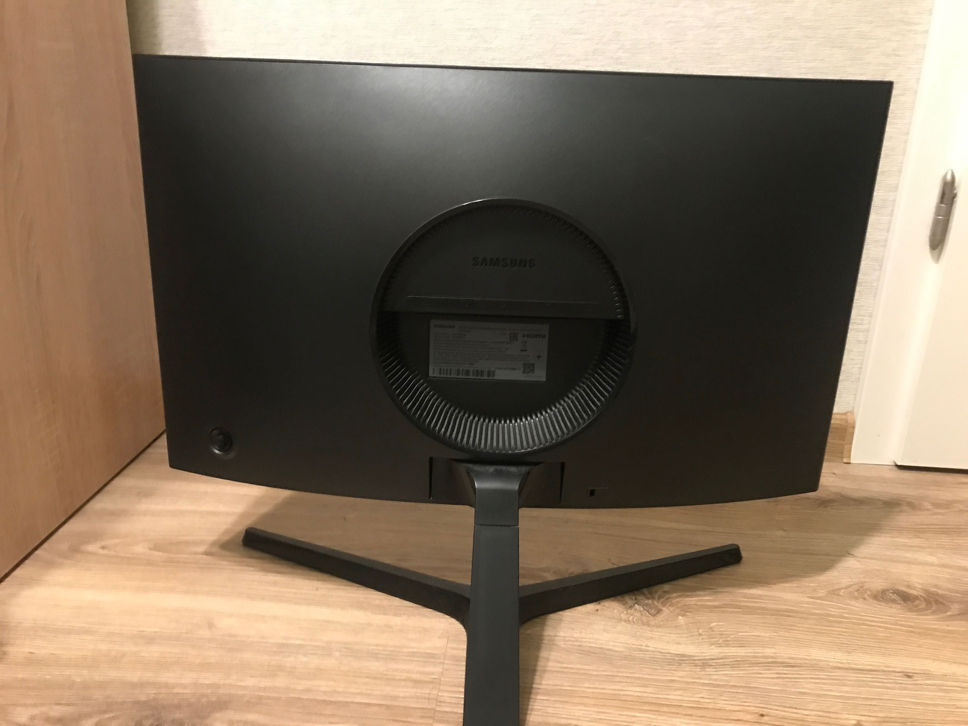 Monitor Samsung C24RG50FQI