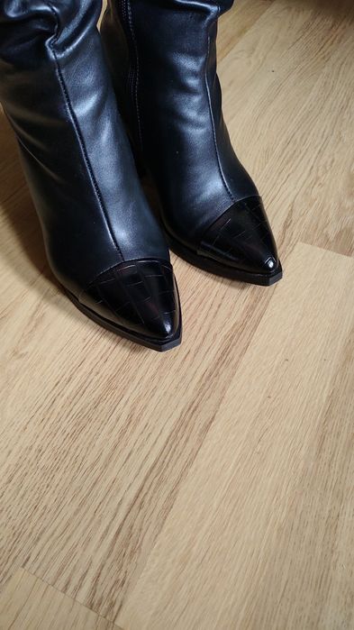 Сапожки жіночі високі