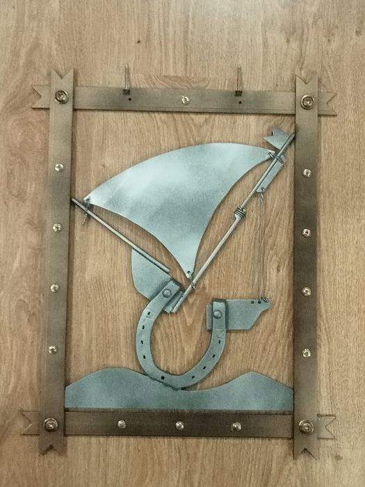 Декор настінний - панно з металу