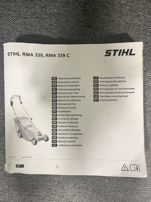 Conjunto Stihl: Corta-Relvas Stihl RMA 339, Aparador FSA 57