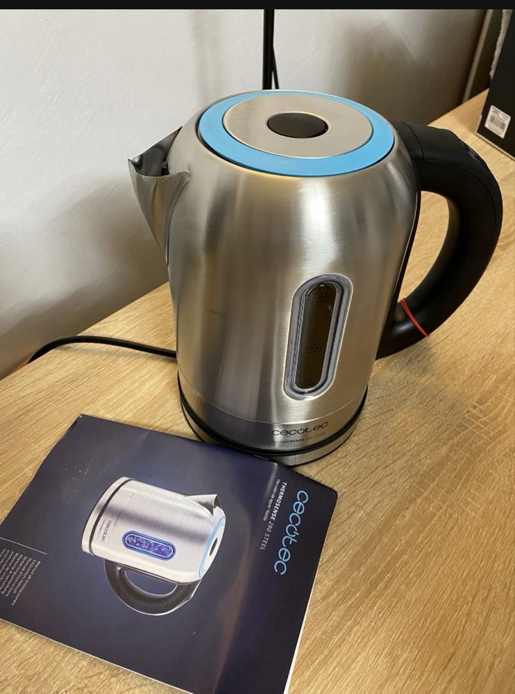 Czajnik elektryczny Cecotec ThermoSense 2200 W 1,7 l srebrny/szary