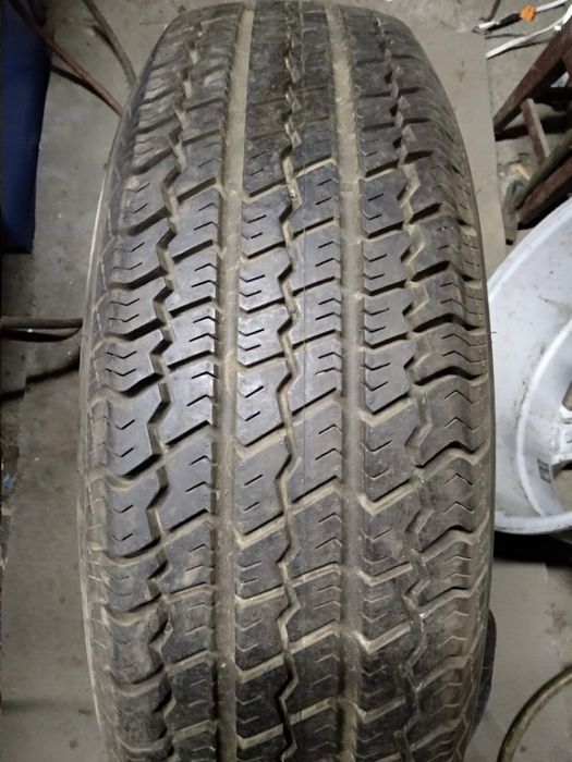 GOODYEAR P215/75R15 Invicta GL nowa 1szt.