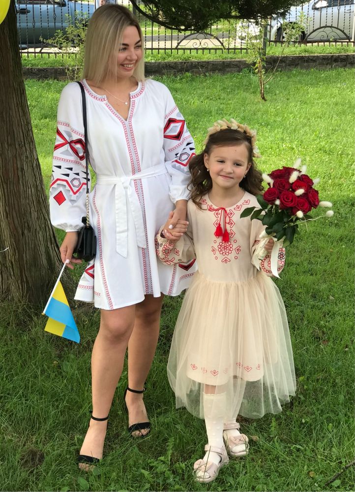 Жіноча вишита сукня S-M(42-44), вишиванка