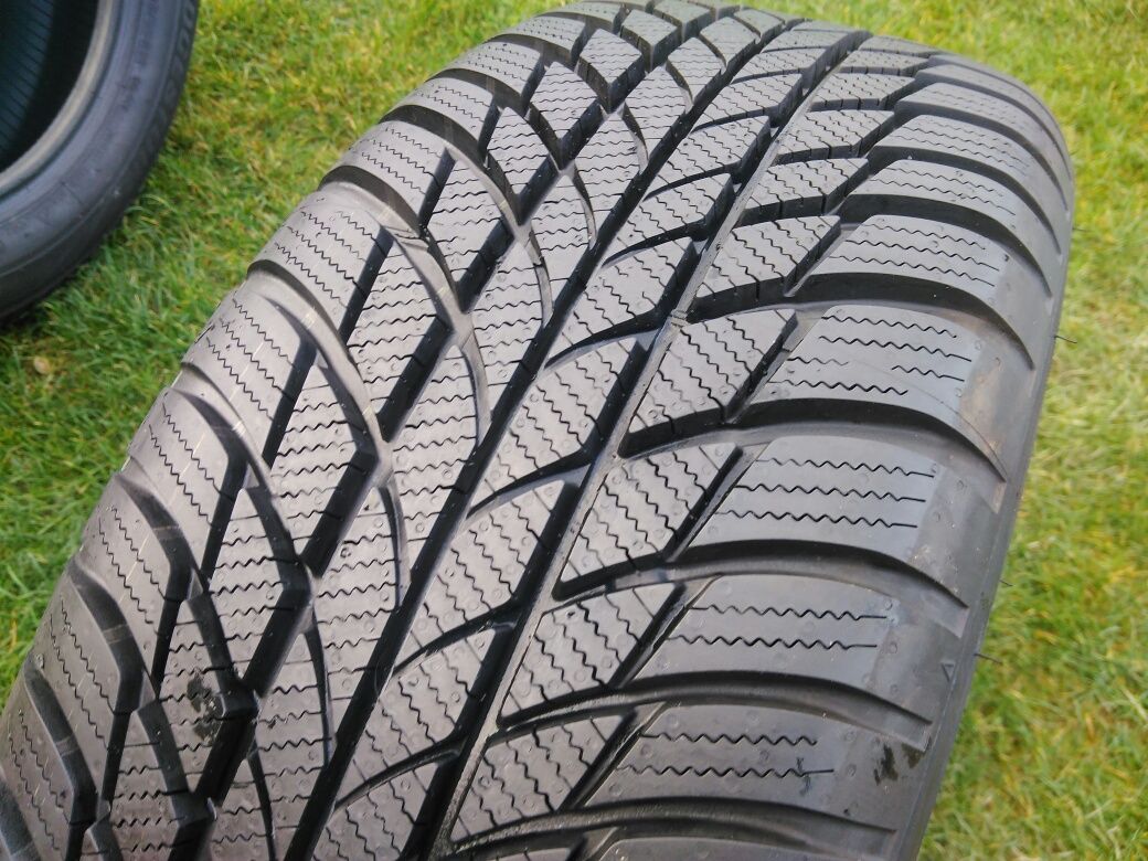 Opony 205/60R16 Bridgestone Blizak Lm001 2 sztuki 8mm