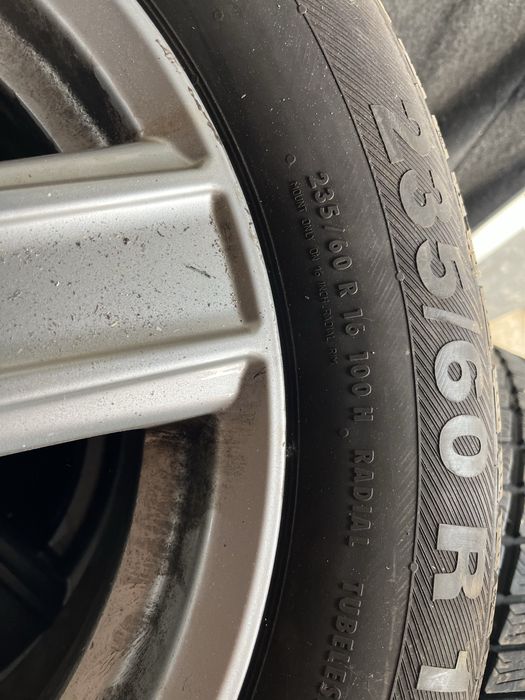 Opony zimowe w bardzo dobrym stanie