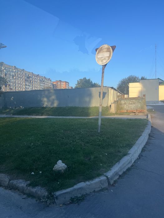 Місце на автостоянці продаж