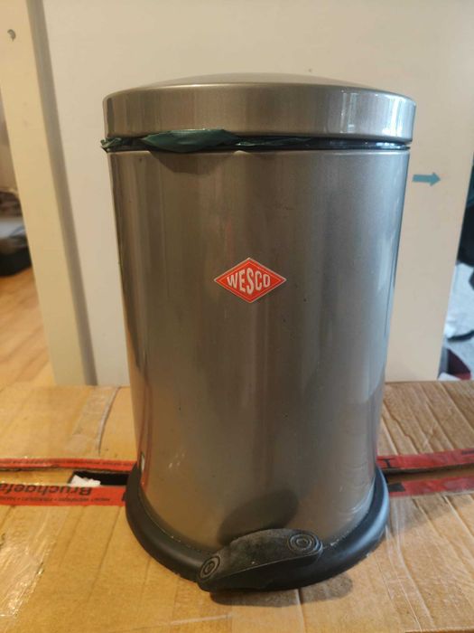 Srebrny śmietnik Wesco duży do kuchni