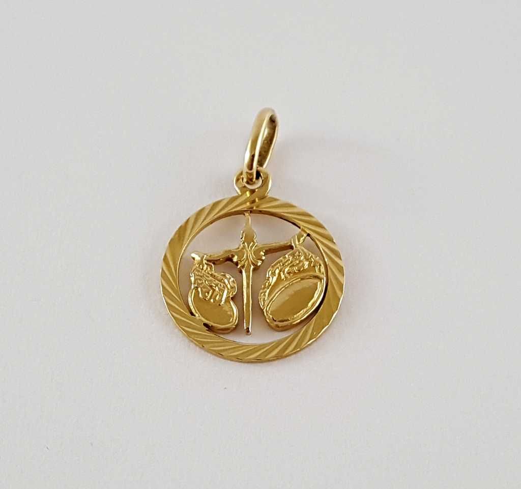 Złoty medalion - zawieszka - Znak zodiaku WAGA