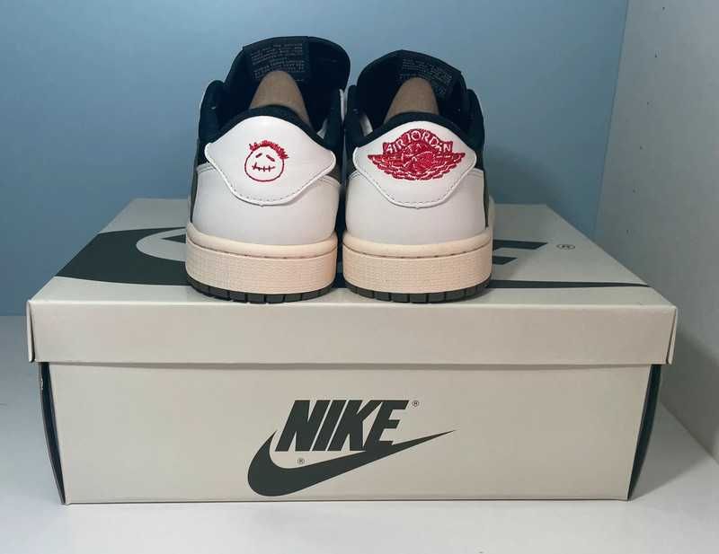 Jordan1RetroLowOGSPTravisScottOlive R39