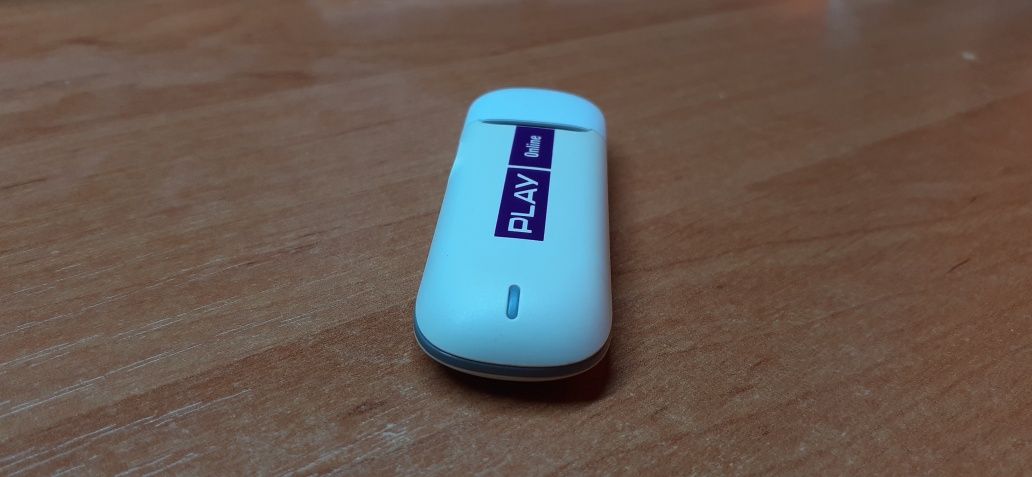 Modem E3131 HUAWEI USB ( bez Simlocka )