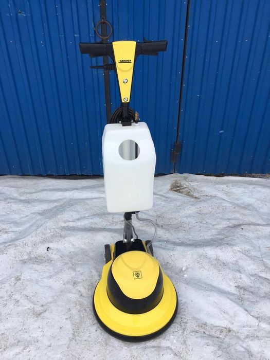 Механічне миття підлоги