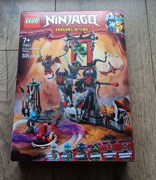 Nowe LEGO  71841 Ninjago - Burzowa wioska Dragonów