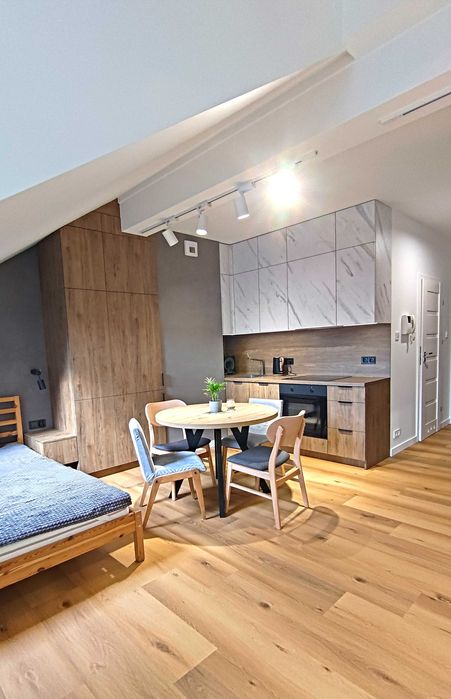 Nowoczesna kawalerka z balkonem | ul. Dąbrowskiego | Bezpośrednio