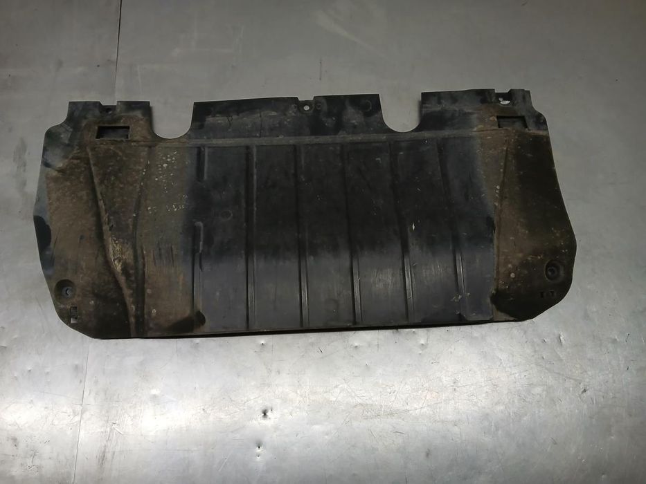 Blindagem inferior do motor RENAULT Clio IV (BH_)