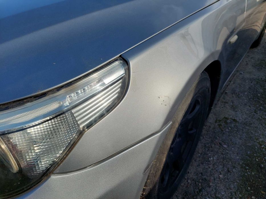 BMW E60 E61 Błotnik Lewy Przód  Silbergrau A08/7 Wysyłka CZĘŚCI