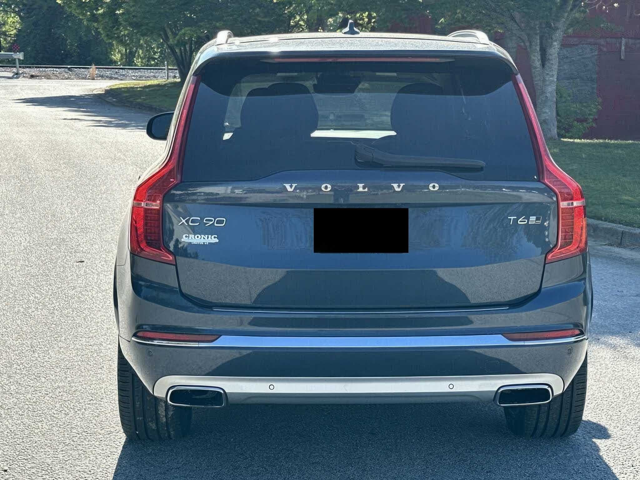 2020 Volvo XC90 T6 Inscription 6-Passenger