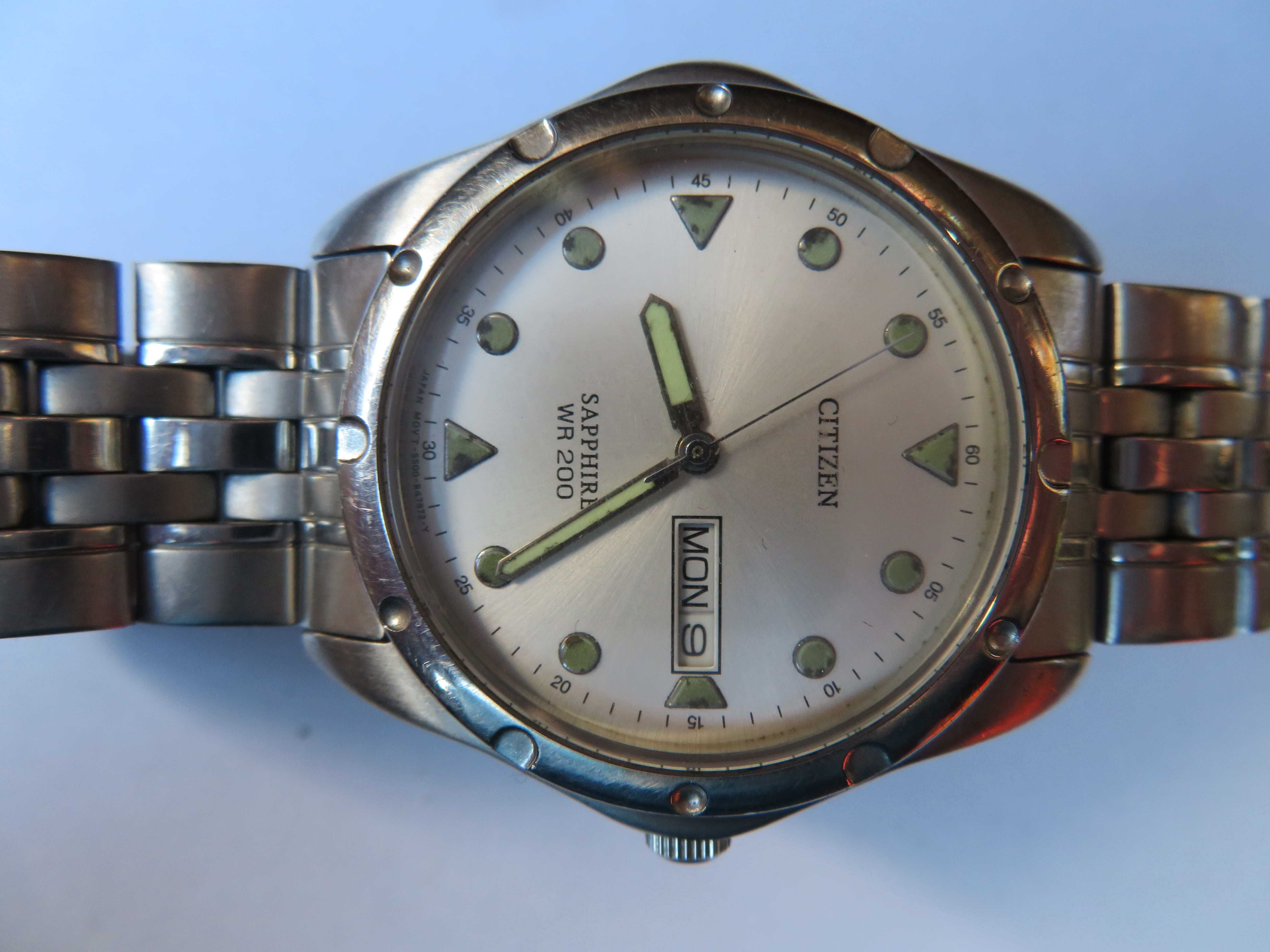 zegarek  Citizen  szafirowe  szkło  wr 200  kwarcowy