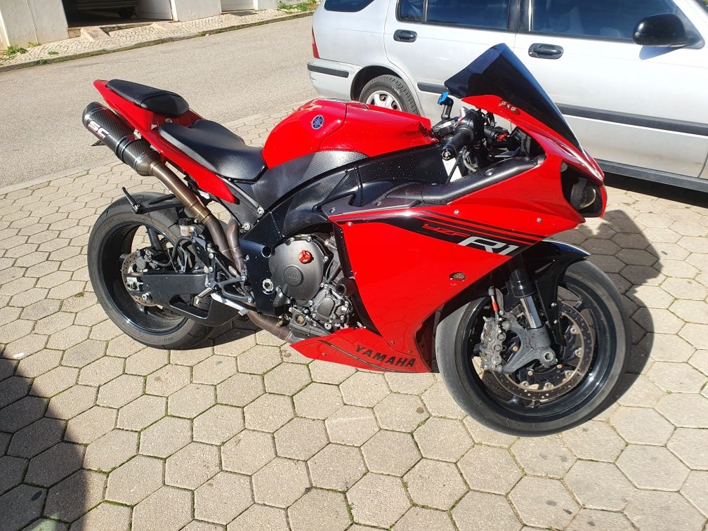 Yamaha R1 2014. 12000€