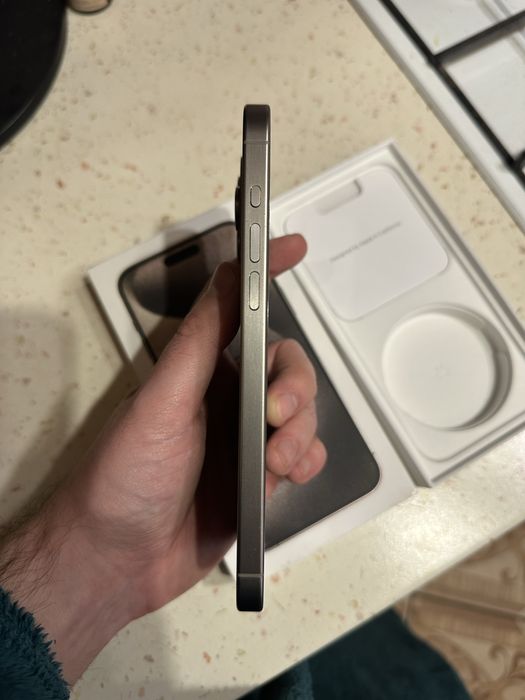 Apple iPhone 15 Pro Max 512gb Natural Titanium E-Sim