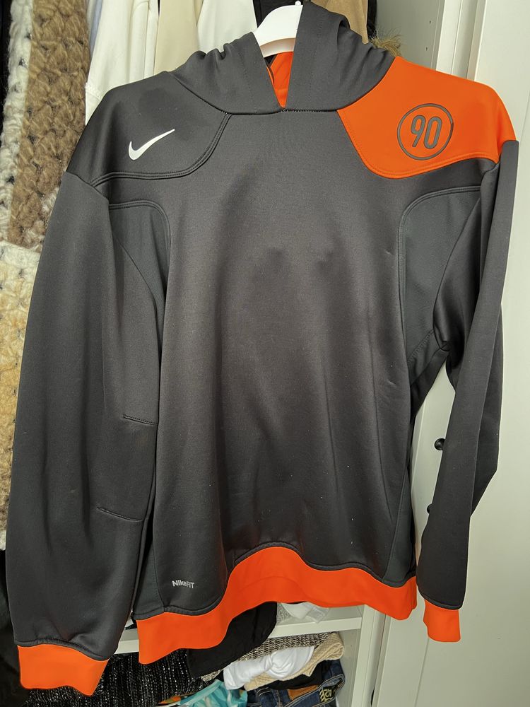 Swet Nike seminova
