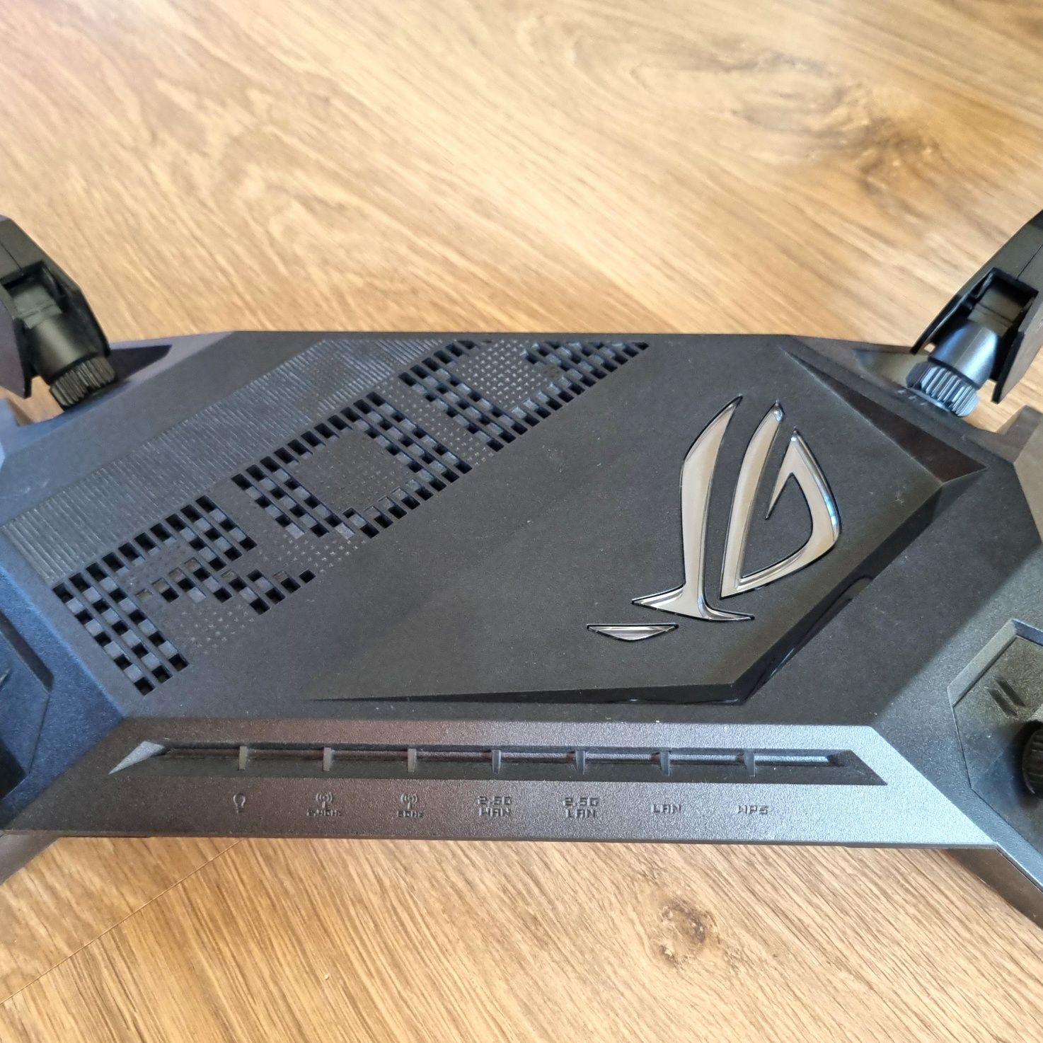 Маршрутизатор Asus ROG Rapture GT-AX6000 (90IG0780-MO3B00) WiFi6 / AX6