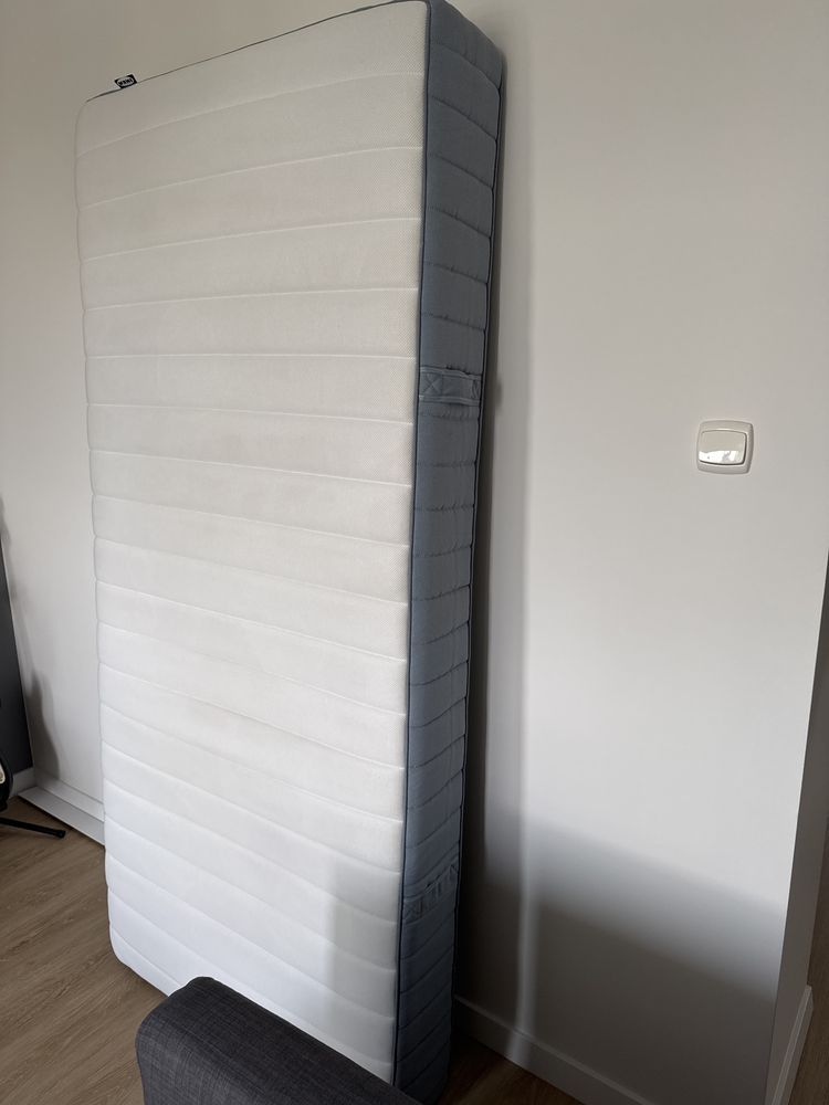 materac Valevag 90x200 ikea