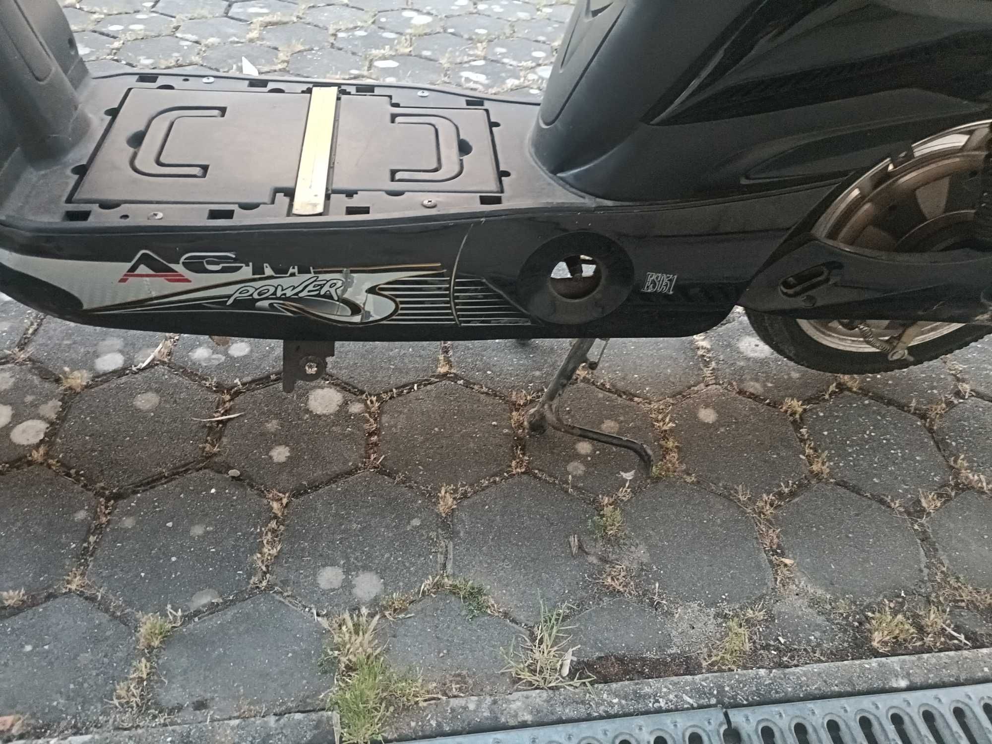 Scooter elétrica