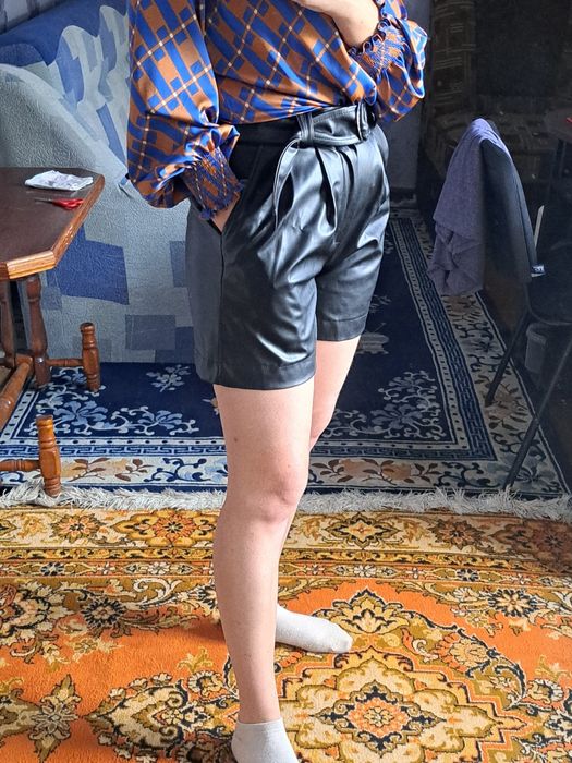 шорти з екошкіри