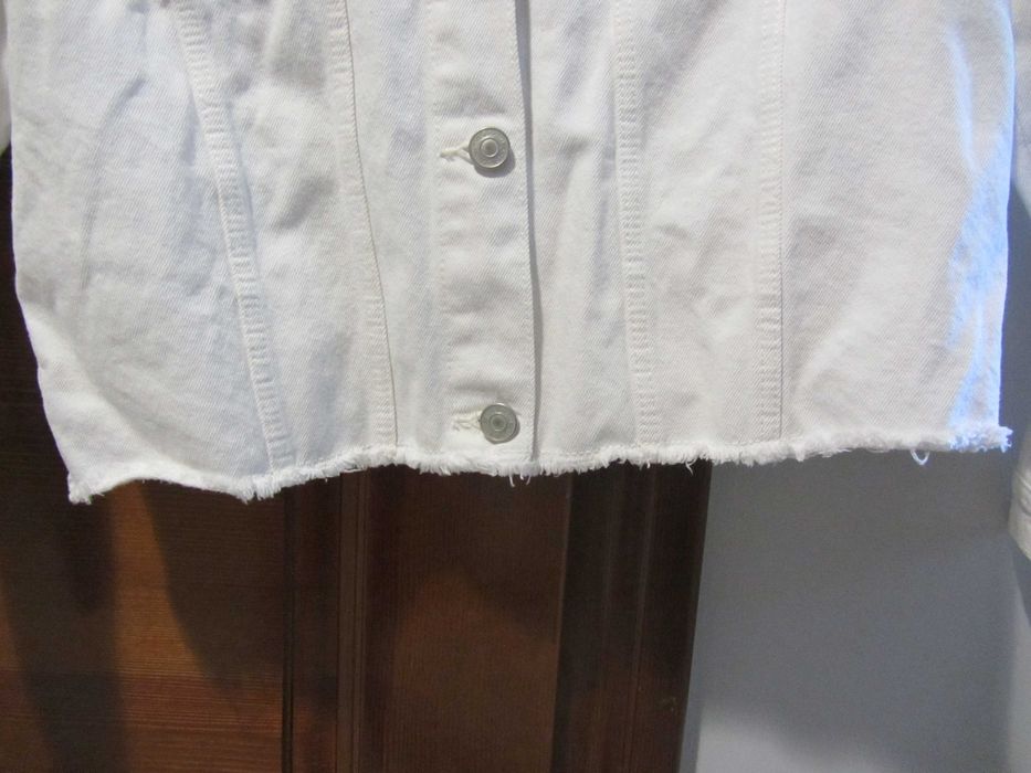 biała kurtka jeansowa River Island