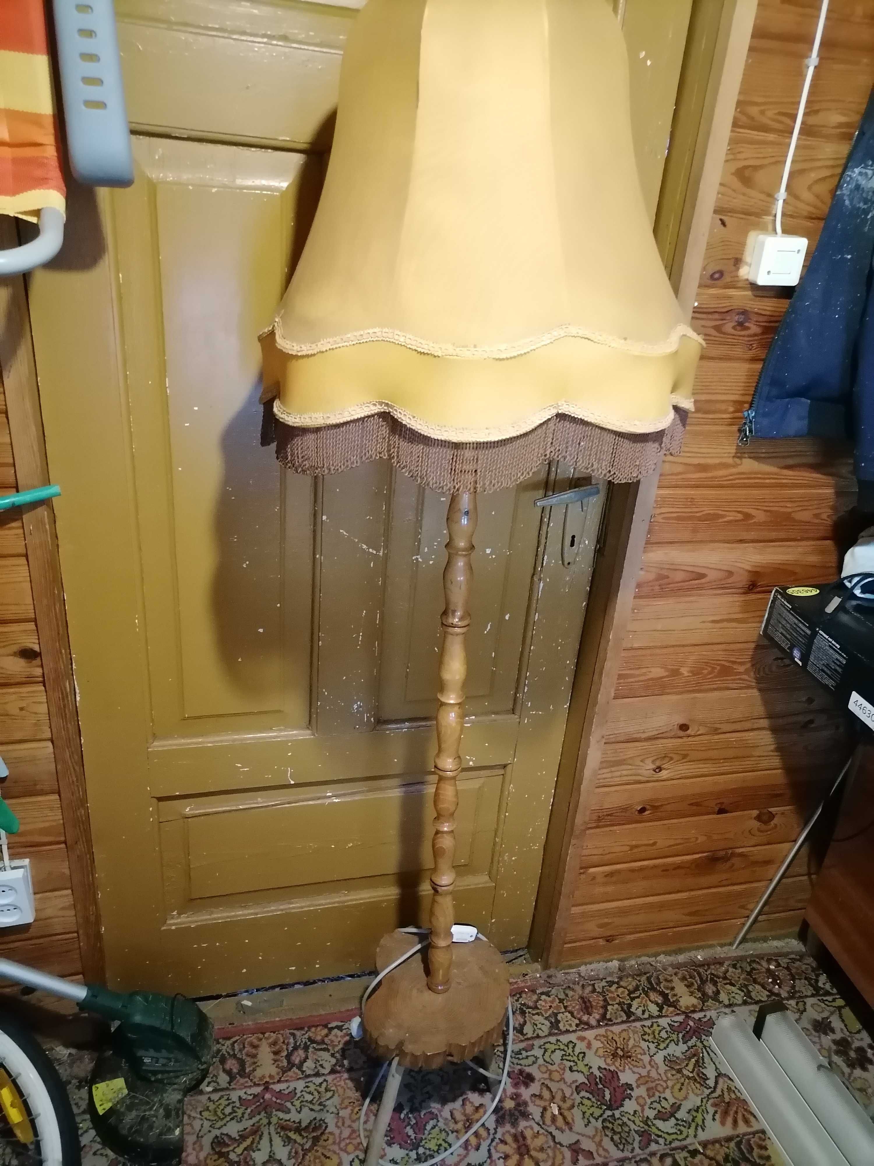 Stara Lampa Stojąca