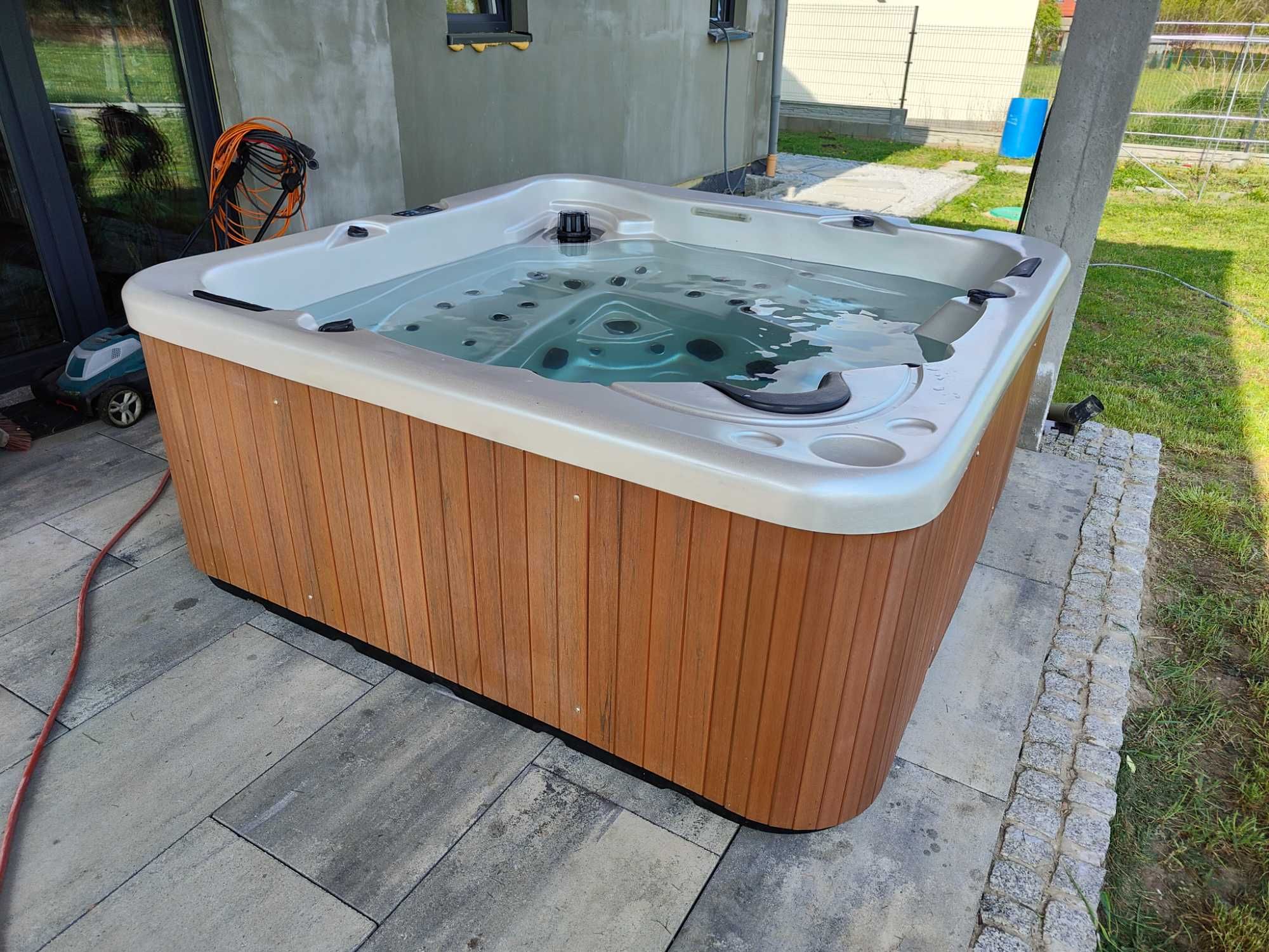 Ogrodowa wana spa , jacuzzi całoroczne , USA - BALBOA , Sundance