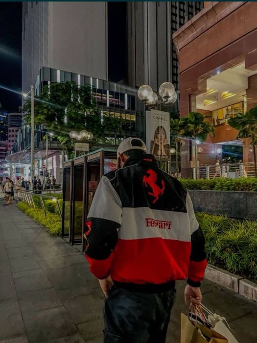 Весняна куртка бомбер Ferrari formula f1 вінтажна куртка ферарі бомбер