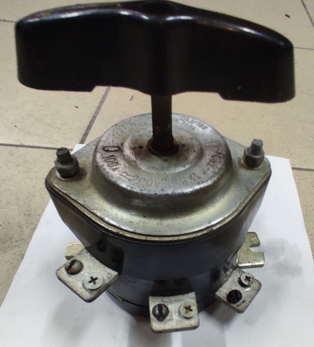 Пакетний вимикач ПВЗ-100 М3Б