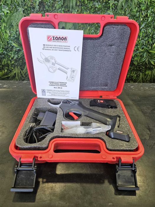 Trator Solis 26 HST(Novo)6+1Alfaias Incluídas*CAMPANHA CHRISTMAS 2025*