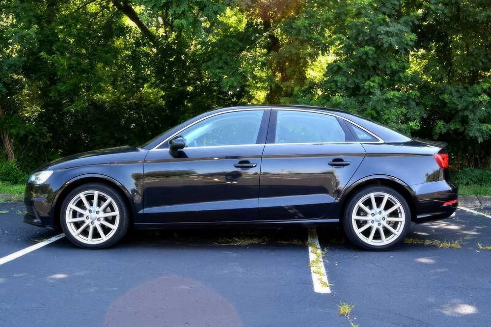 Audi A3      2015