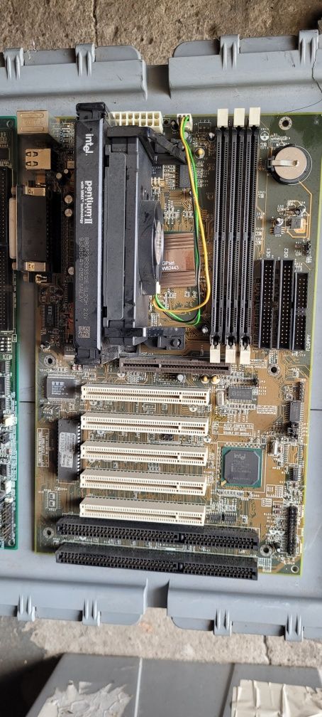 Retro części. Pentium 2, ram, karty, zasilacze itp.