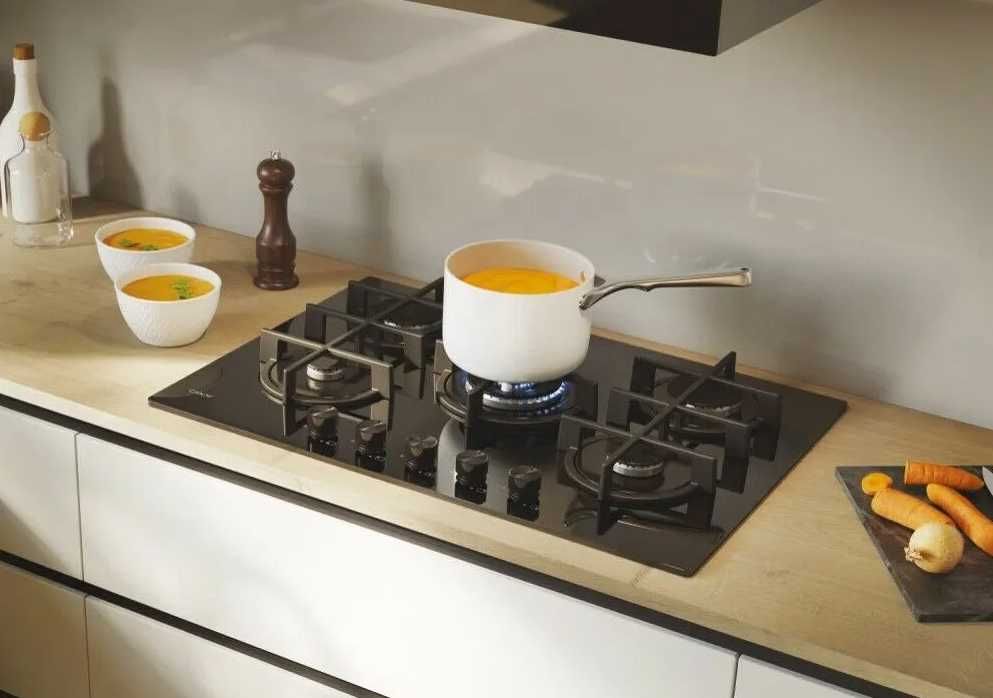 Nowoczesna Płyta gazowa Candy 5 Palników  CVG74WTB  75cm Czarna szkło