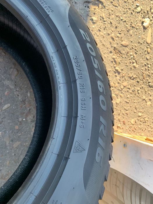 Шини 205/60 R16 Pirelli пара зима 2022 рік,6,5 мм