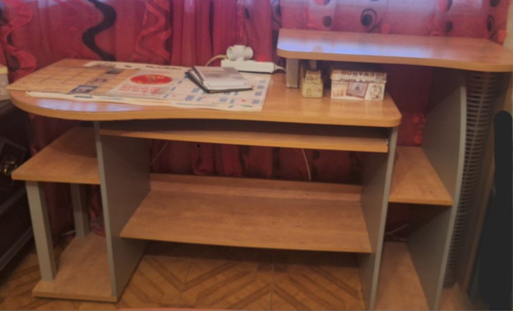Secretária para computador