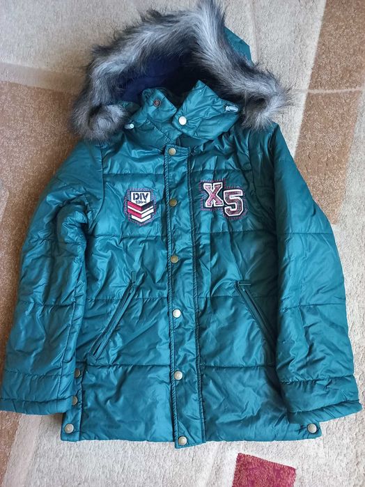 Зимова куртка на хлопчика 140