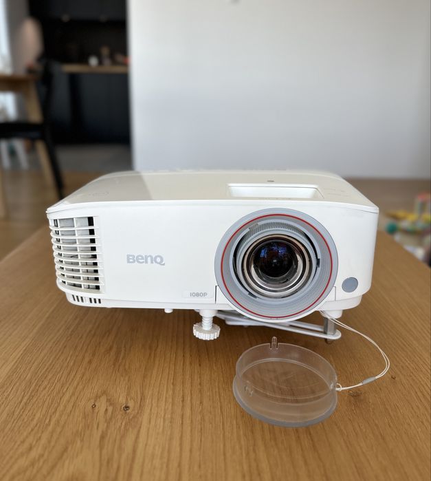 Projektor krótkoogniskowy BenQ TH671ST full hd 1080p short throw
