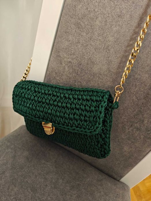 Torebka zrobiona na szydełku