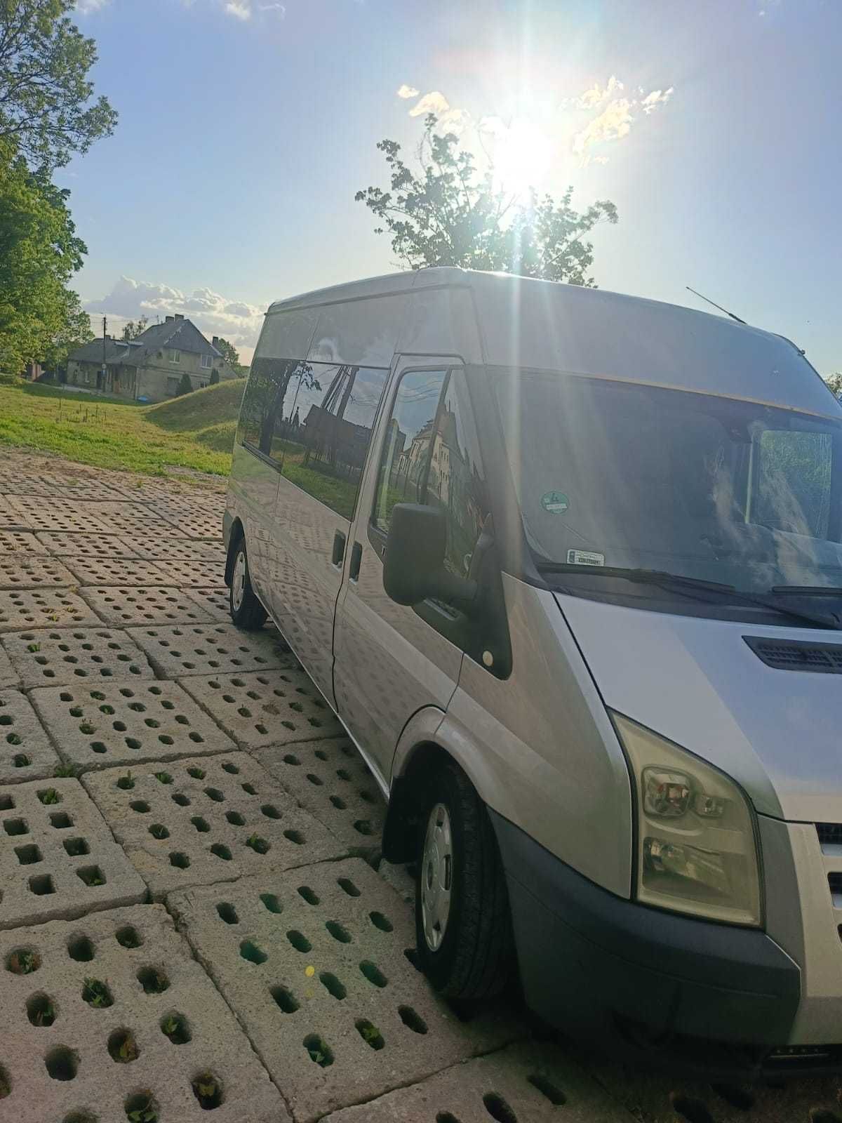 Ford Transit 9 osobowy