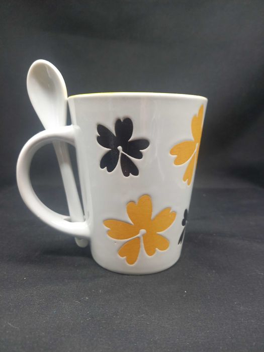 Kubek kolekcjonerski z łyżeczką