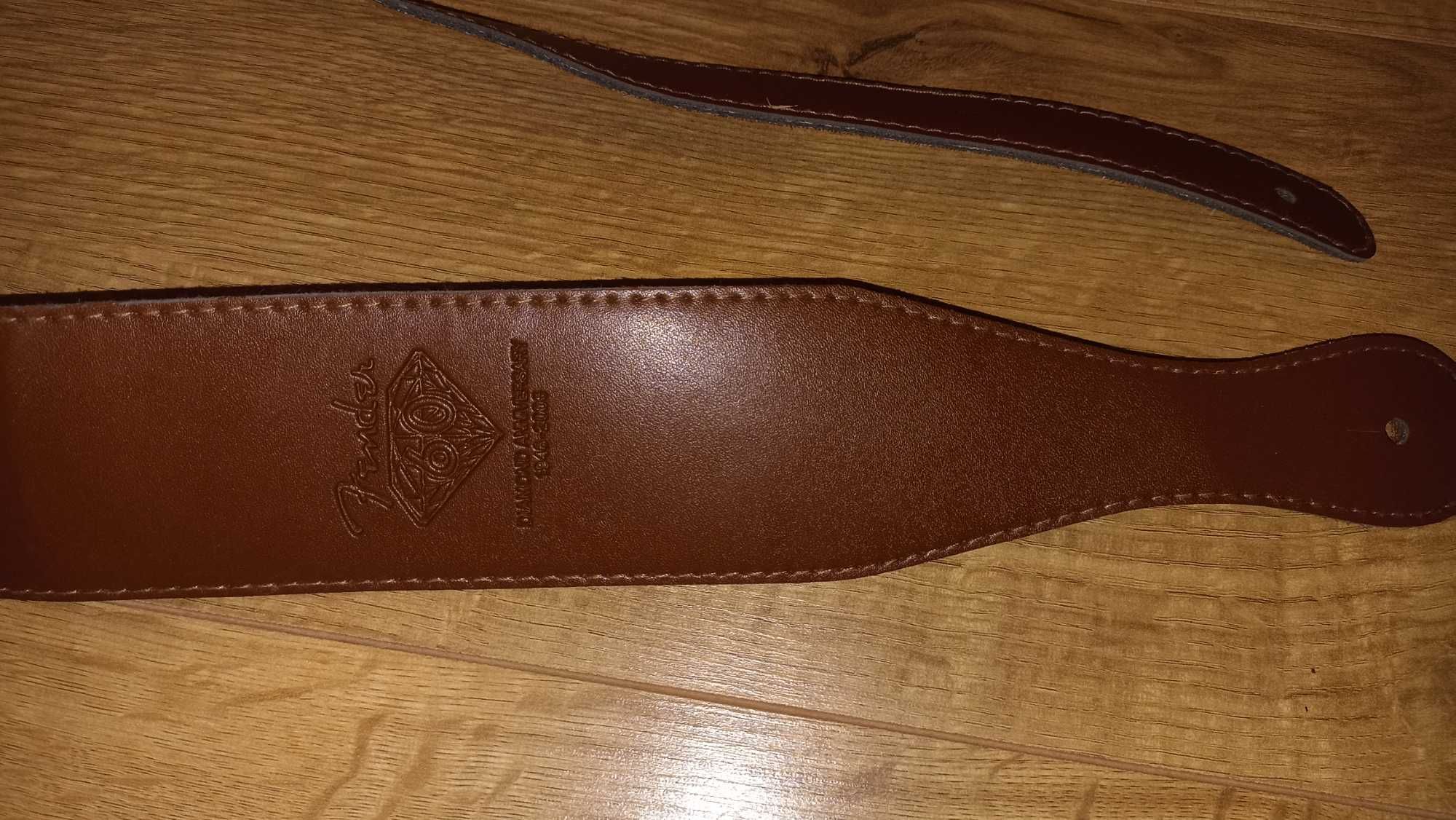 Гитарный ремень Fender  USA / Liverpool  leathergraft made in BRITAIN