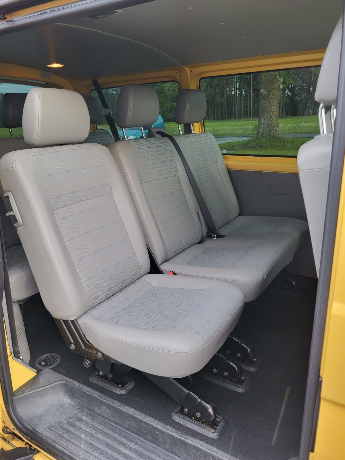 Volkswagen Transporter T5 Lift*9osobowy*2.0tdi*klimatyzacja*hak*