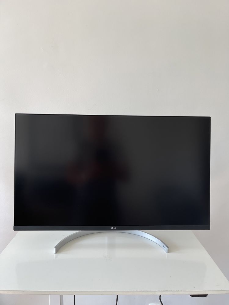 Monitor LG 32" 4K UHD 32UN880-B - jak nowy - FV23%