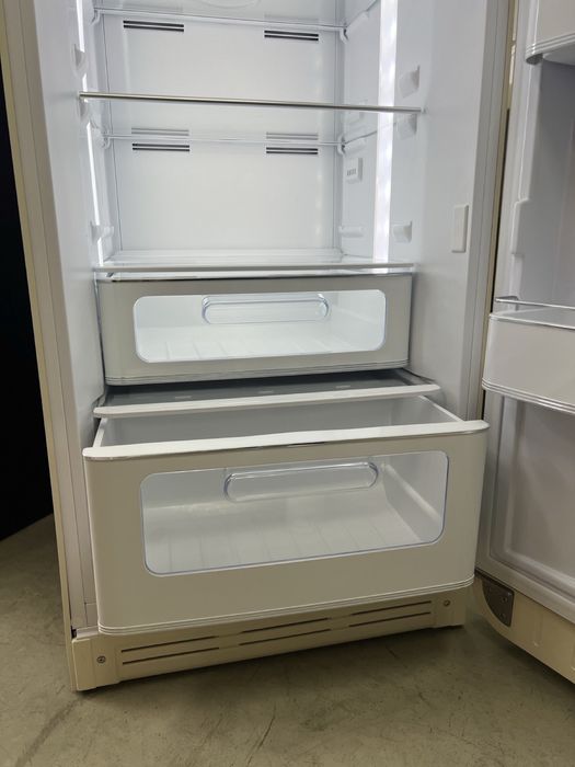 Холодильник Smeg FAB30RCR3